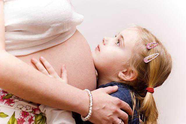 51宝贝助孕价格_A89国际助孕_7II7j_P25U1_α和β地贫哪个遗传给宝宝后比较严重？