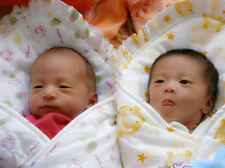 南昌用供卵怀孕步骤 2026南昌大学第一附属医院试管生男孩费用一览 ‘孕妇怀女