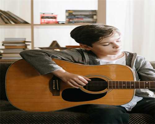 广州世纪助孕靠谱吗_广州世纪助孕中心_O7Hu0_L1LfM_瑞白上午打还是下午打好？